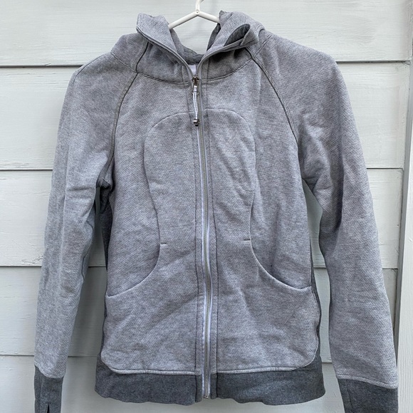 Lululemon Scuba Hoodie - Picture 2 of 5